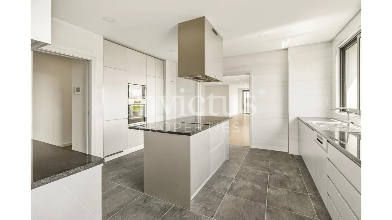 Apartamento T4 para Venda em Cedofeita, Santo Ildefonso, Sé, Miragaia, São Nicolau e Vitória Foto 10
