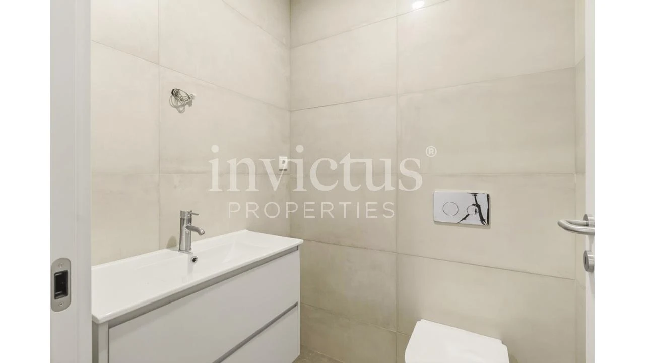 Apartamento T4 para Venda em Cedofeita, Santo Ildefonso, Sé, Miragaia, São Nicolau e Vitória Foto 23