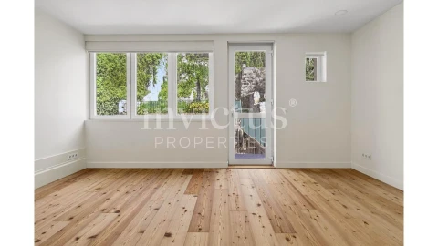 Apartamento T2 para Venda em Cedofeita, Santo Ildefonso, Sé, Miragaia, São Nicolau e Vitória