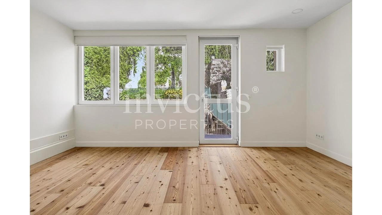 Apartamento T2 para Venda em Cedofeita, Santo Ildefonso, Sé, Miragaia, São Nicolau e Vitória Foto 1