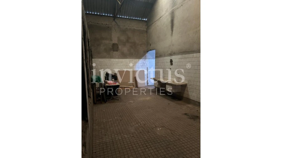 Prédio para Venda em Milheiros Foto 8