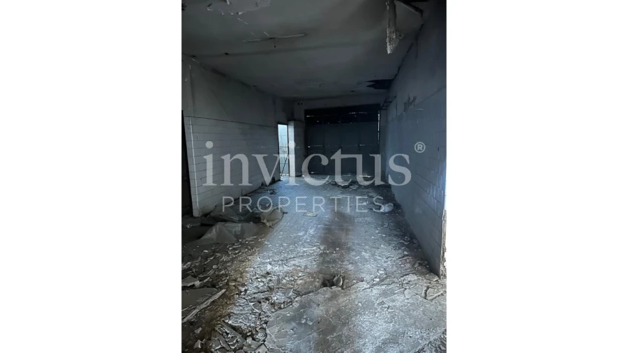 Prédio para Venda em Milheiros Foto 10