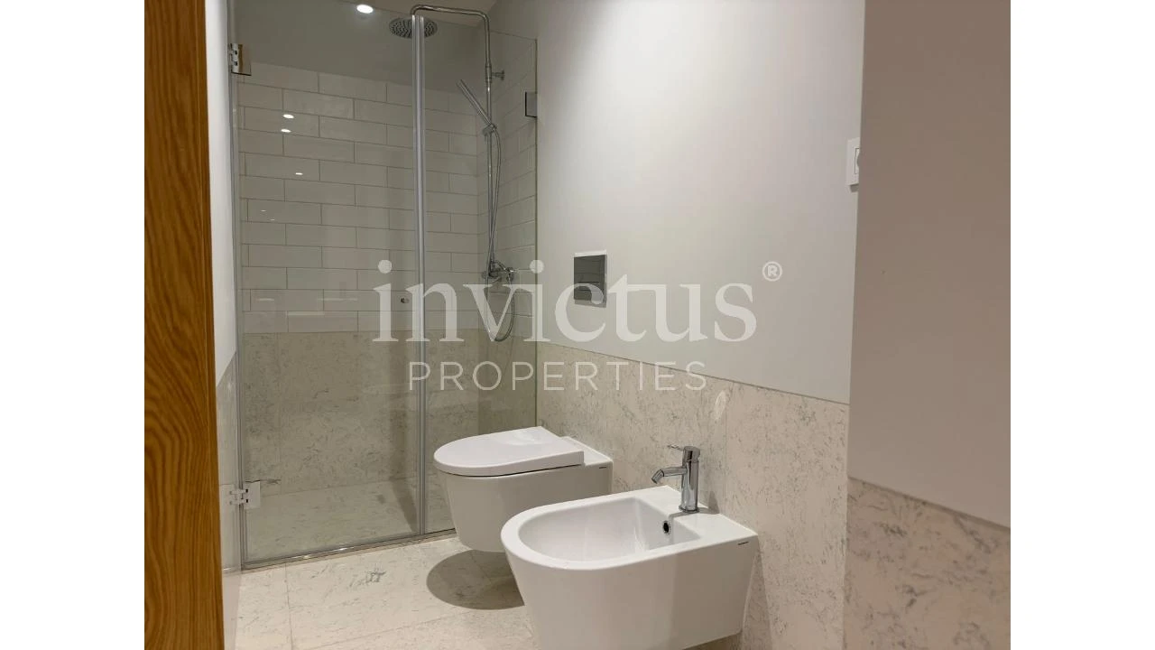 Apartamento T2 para Arrendamento em Cedofeita, Santo Ildefonso, Sé, Miragaia, São Nicolau e Vitória Foto 20