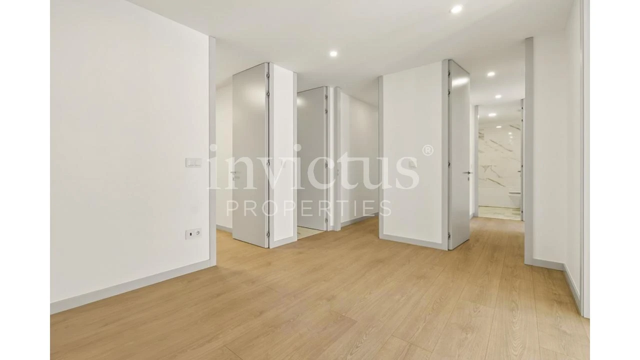 Apartamento T4 para Venda em Bonfim Foto 5