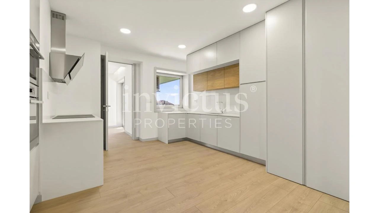 Apartamento T4 para Venda em Bonfim Foto 9