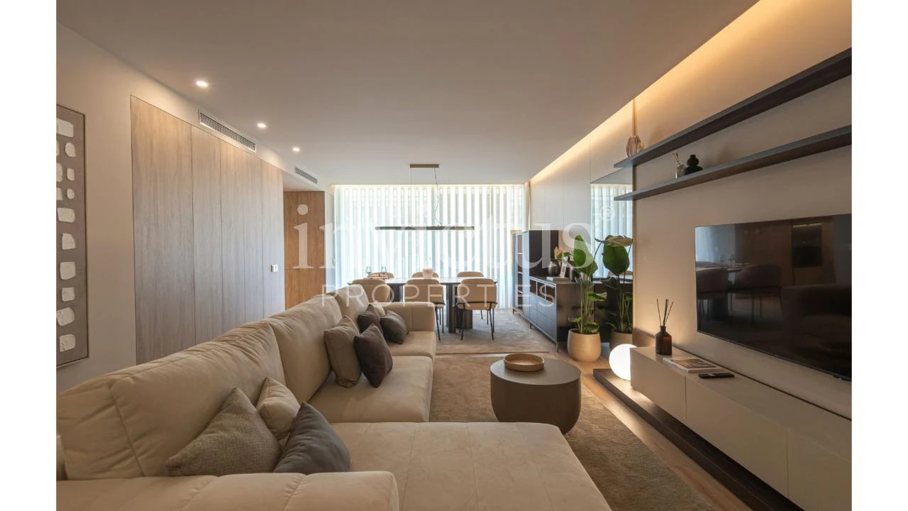 Apartamento T4 para Venda em Costa Foto 1