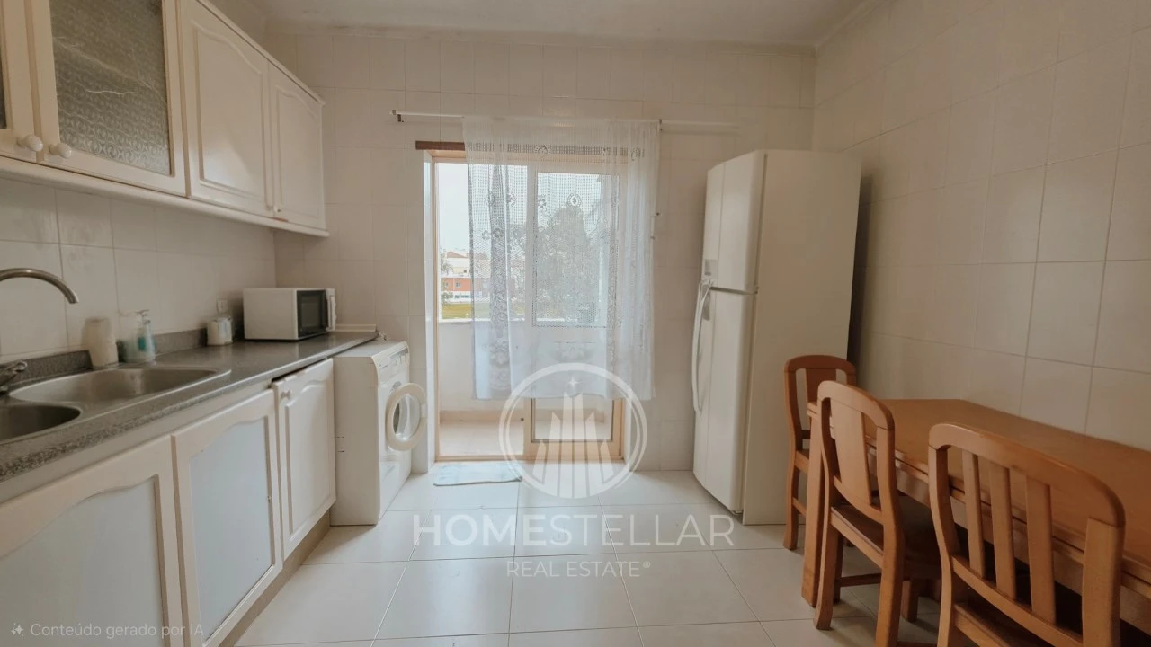 Apartamento T2 para Venda em Pinhal Novo Foto 3