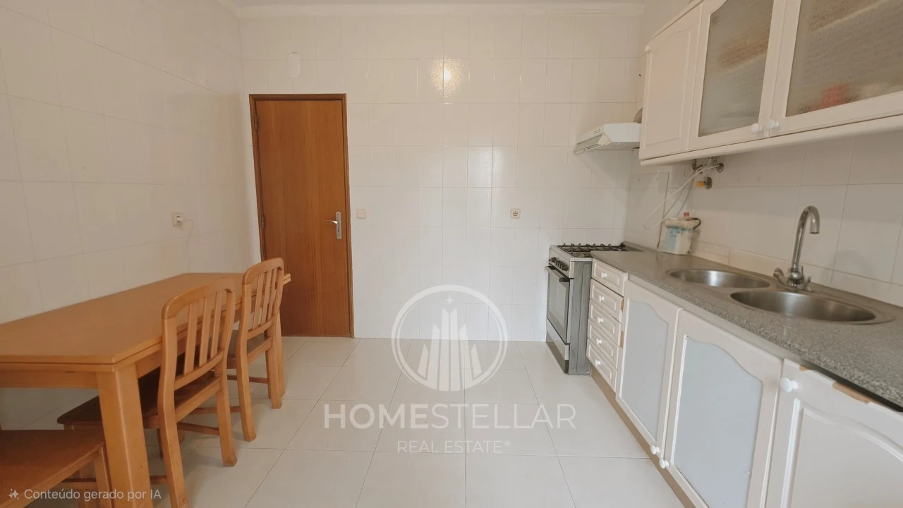Apartamento T2 para Venda em Pinhal Novo Foto 6
