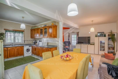 Moradia T4 para Venda em Alfeizerão