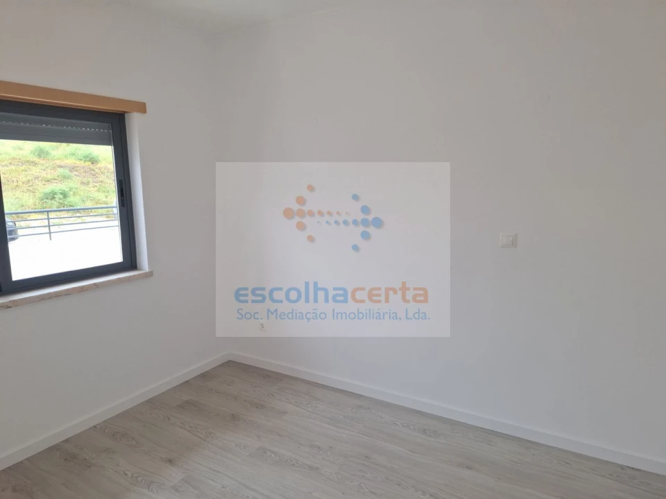 Moradia T5 para Venda em Laranjeiro e Feijó Foto 7