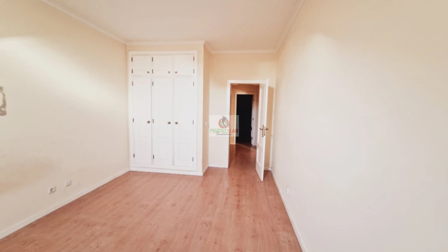 Apartamento T1 para Venda em Aradas Foto 8