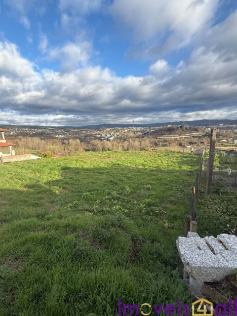 Terreno para Venda em Golães