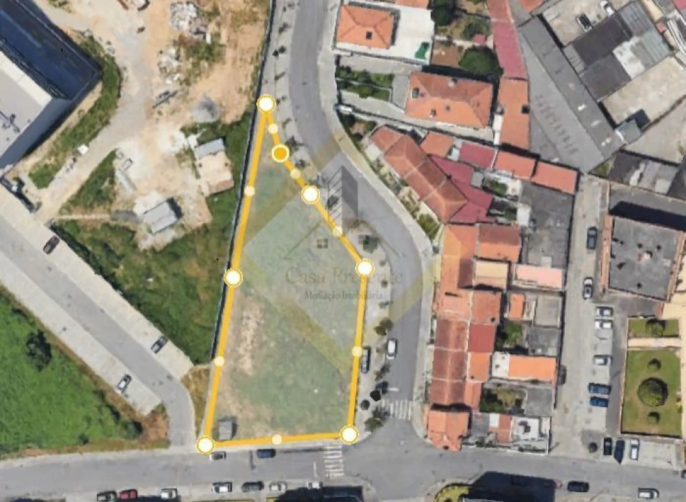 Terreno para Venda em Oliveira do Douro Foto 3
