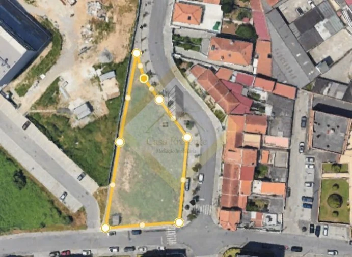 Terreno para Venda em Oliveira do Douro Foto 3