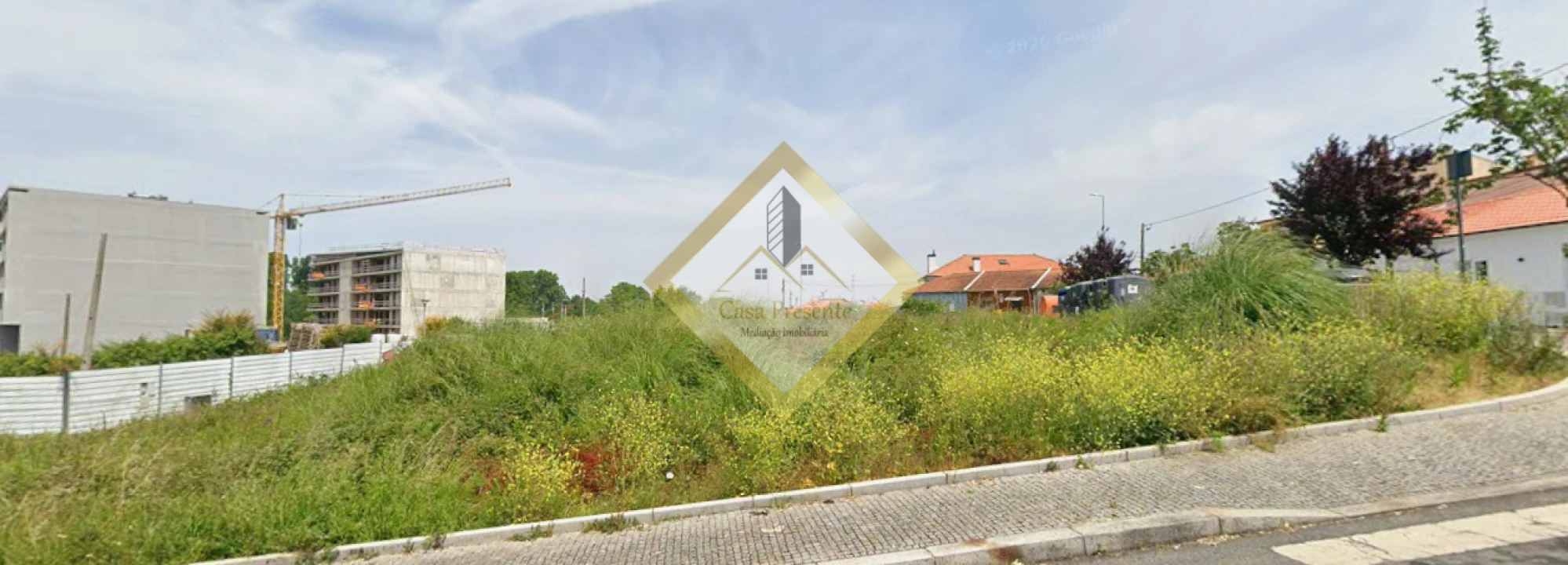 Terreno para Venda em Oliveira do Douro Foto 1