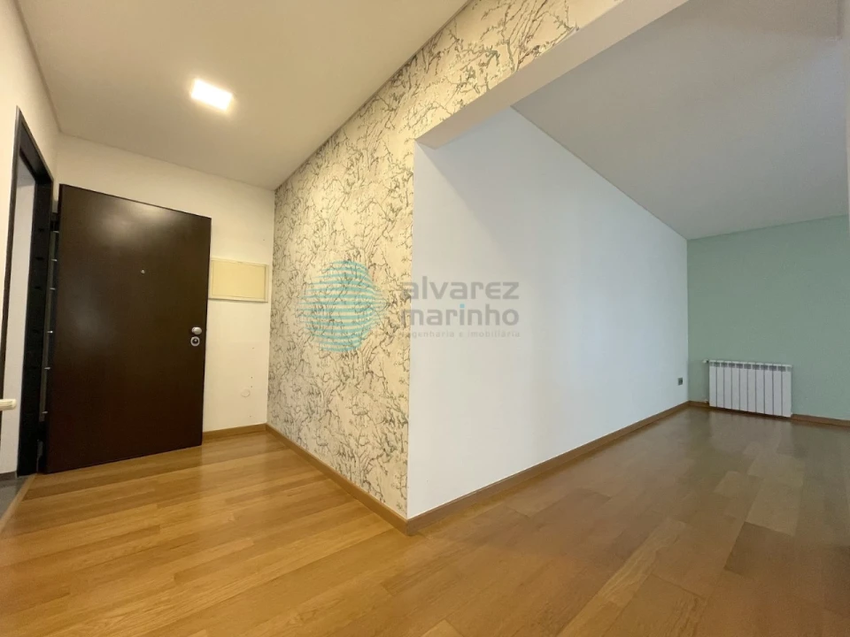 Apartamento T3 para Venda em Santa Maria, São Pedro e Matacães Foto 3