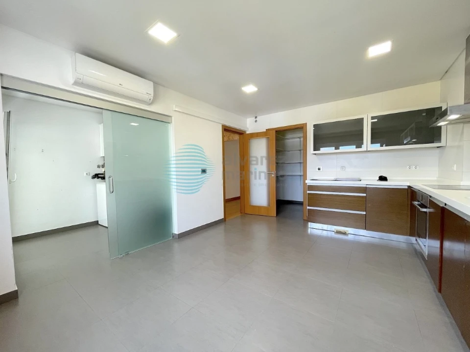 Apartamento T3 para Venda em Santa Maria, São Pedro e Matacães Foto 6