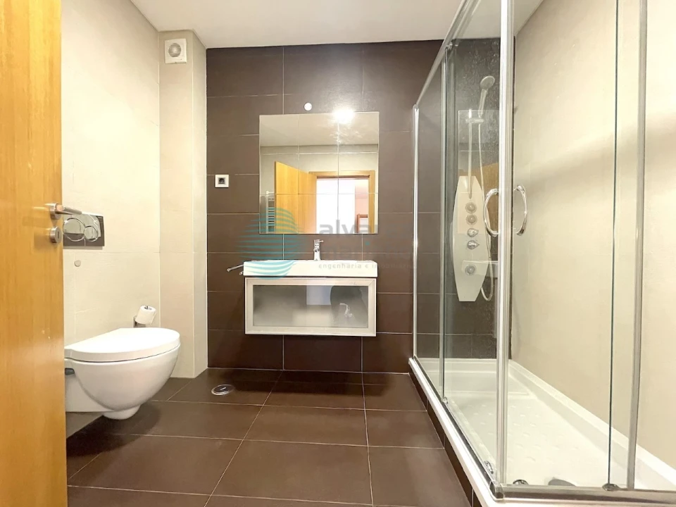 Apartamento T3 para Venda em Santa Maria, São Pedro e Matacães Foto 24