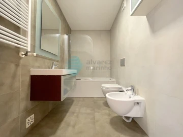 Apartamento T3 para Venda em Santa Maria, São Pedro e Matacães