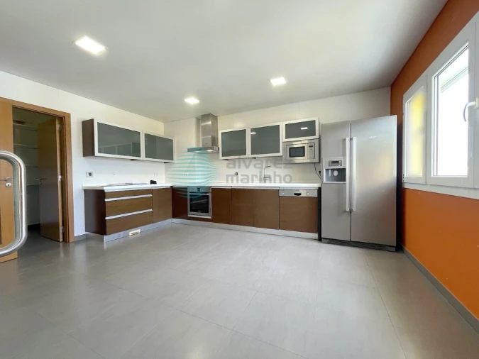 Apartamento T3 para Venda em Santa Maria, São Pedro e Matacães Foto 10