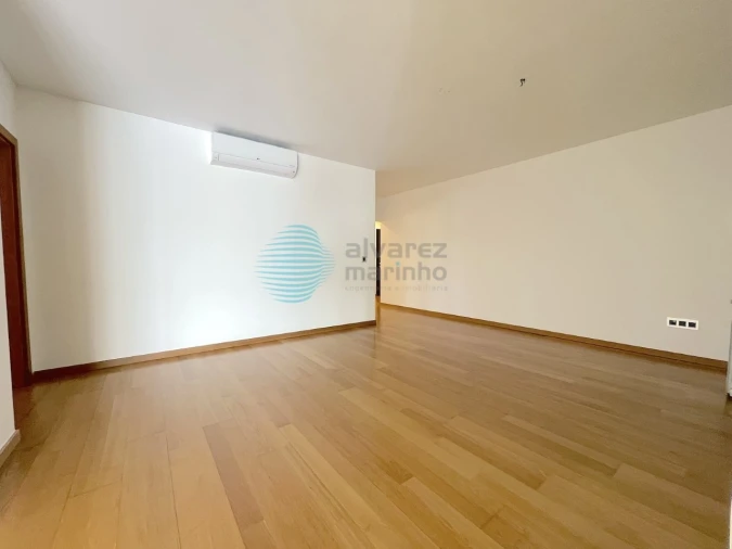 Apartamento T3 para Venda em Santa Maria, São Pedro e Matacães Foto 14