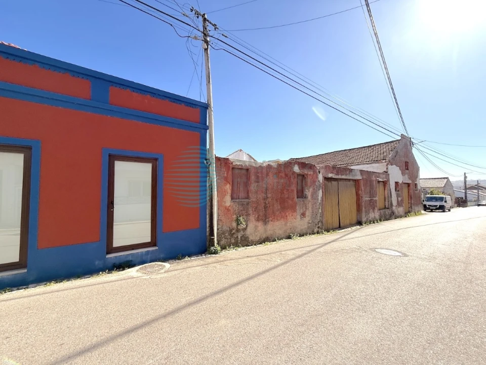 Armazém para Venda em Tornada e Salir do Porto Foto 18
