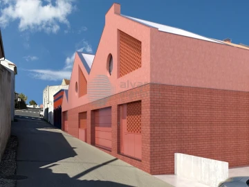 Armazém para Venda em Tornada e Salir do Porto