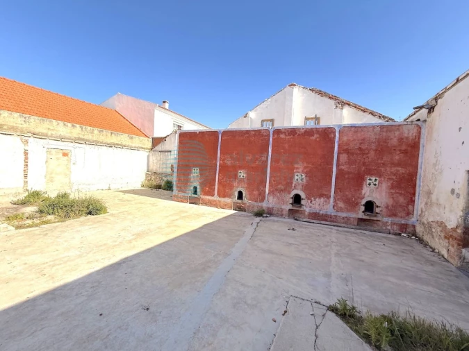 Armazém para Venda em Tornada e Salir do Porto Foto 22