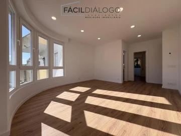 Apartamento T2 para Venda em Sesimbra (Castelo)