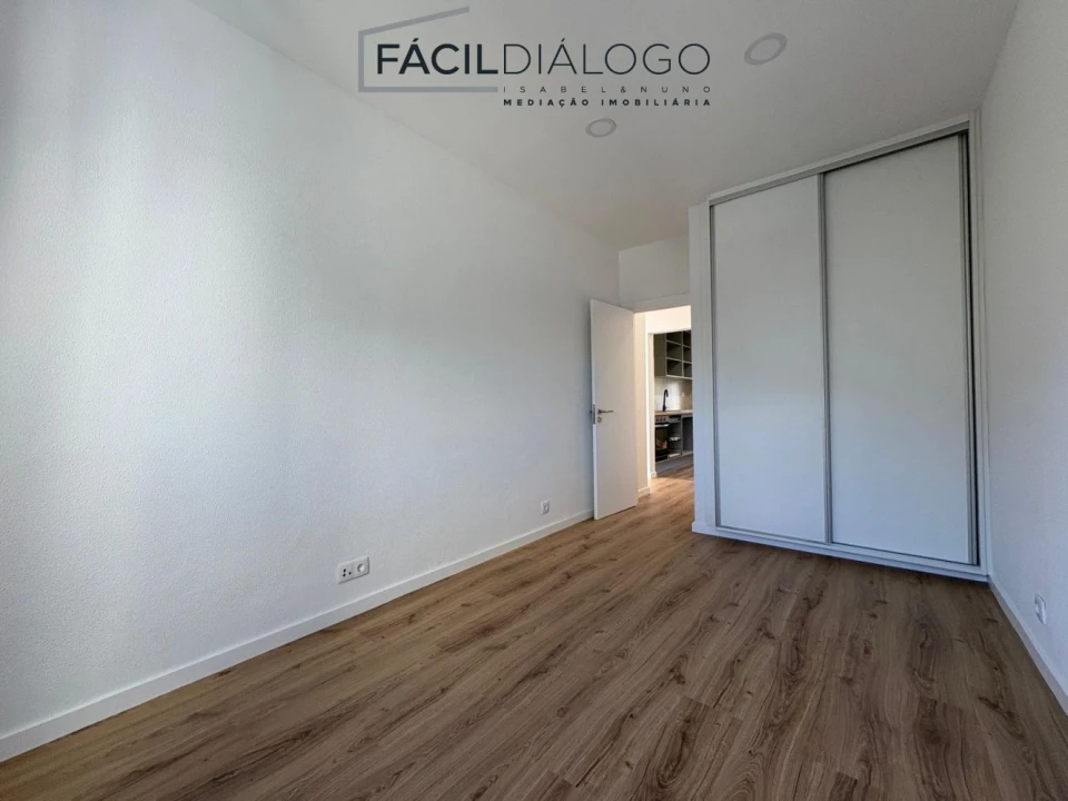 Apartamento T2 para Venda em Sesimbra (Castelo) Foto 14