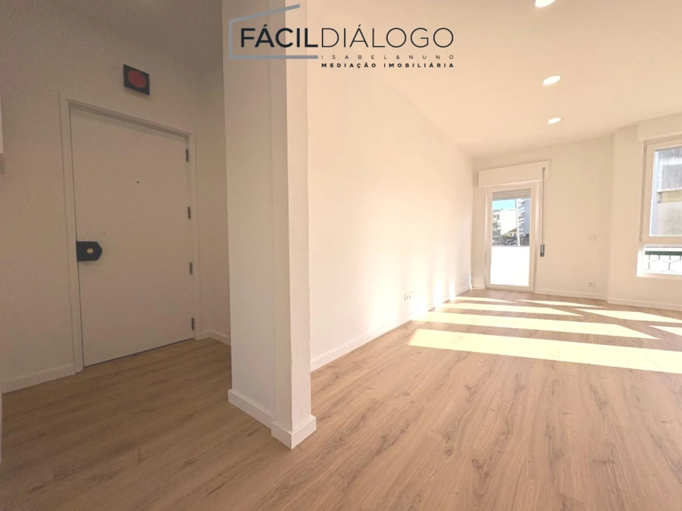 Apartamento T2 para Venda em Sesimbra (Castelo) Foto 3