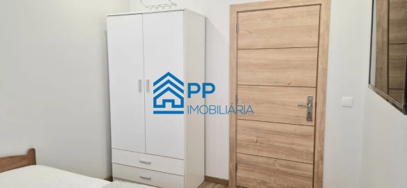 Moradia T6 para Venda em Paranhos