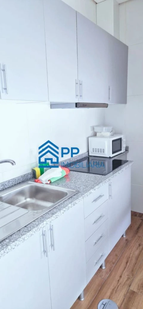 Moradia T6 para Venda em Paranhos