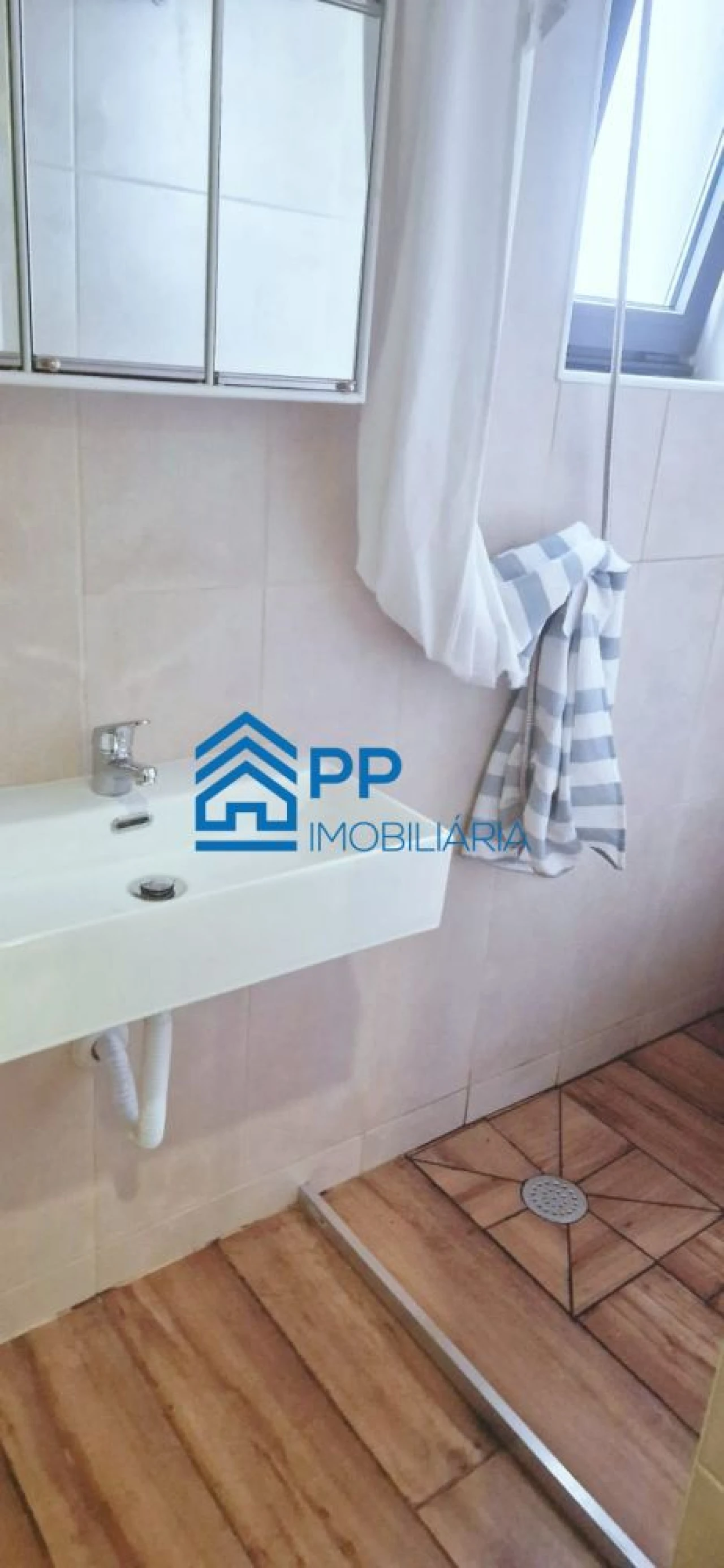 Moradia T6 para Venda em Paranhos Foto 22