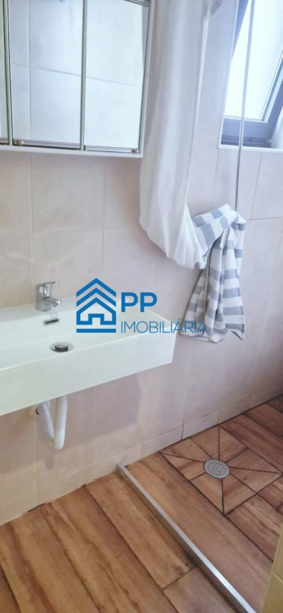 Moradia T6 para Venda em Paranhos Foto 22