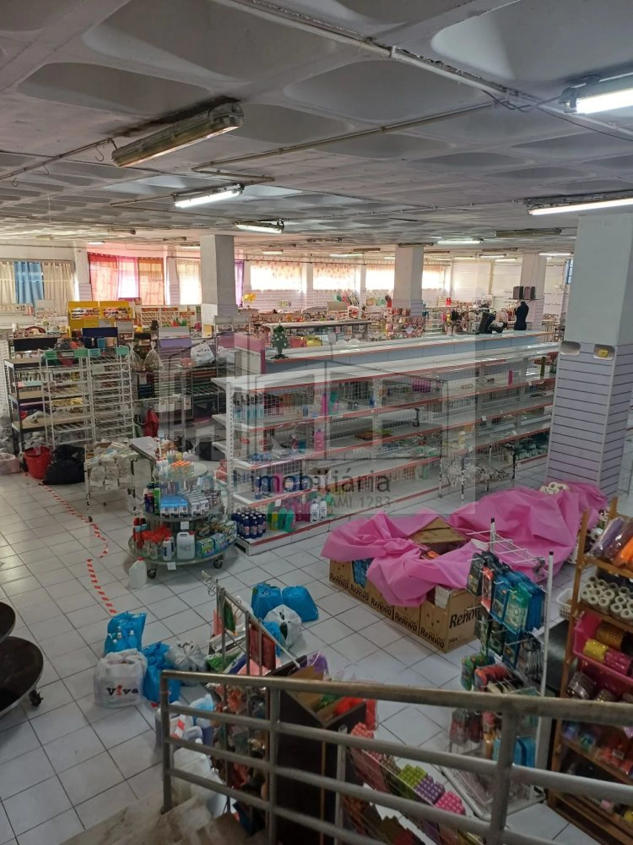 Loja para Arrendamento em Santa Iria de Azoia, São João da Talha e Bobadela Foto 18