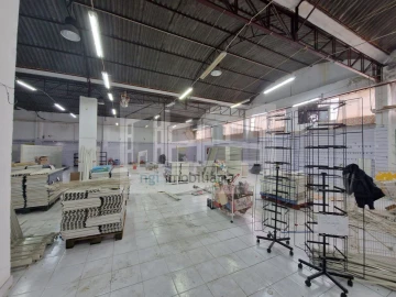 Loja para Arrendamento em Santa Iria de Azoia, São João da Talha e Bobadela