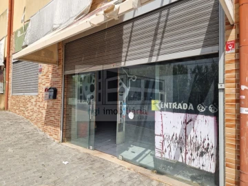 Loja para Arrendamento em Santa Iria de Azoia, São João da Talha e Bobadela