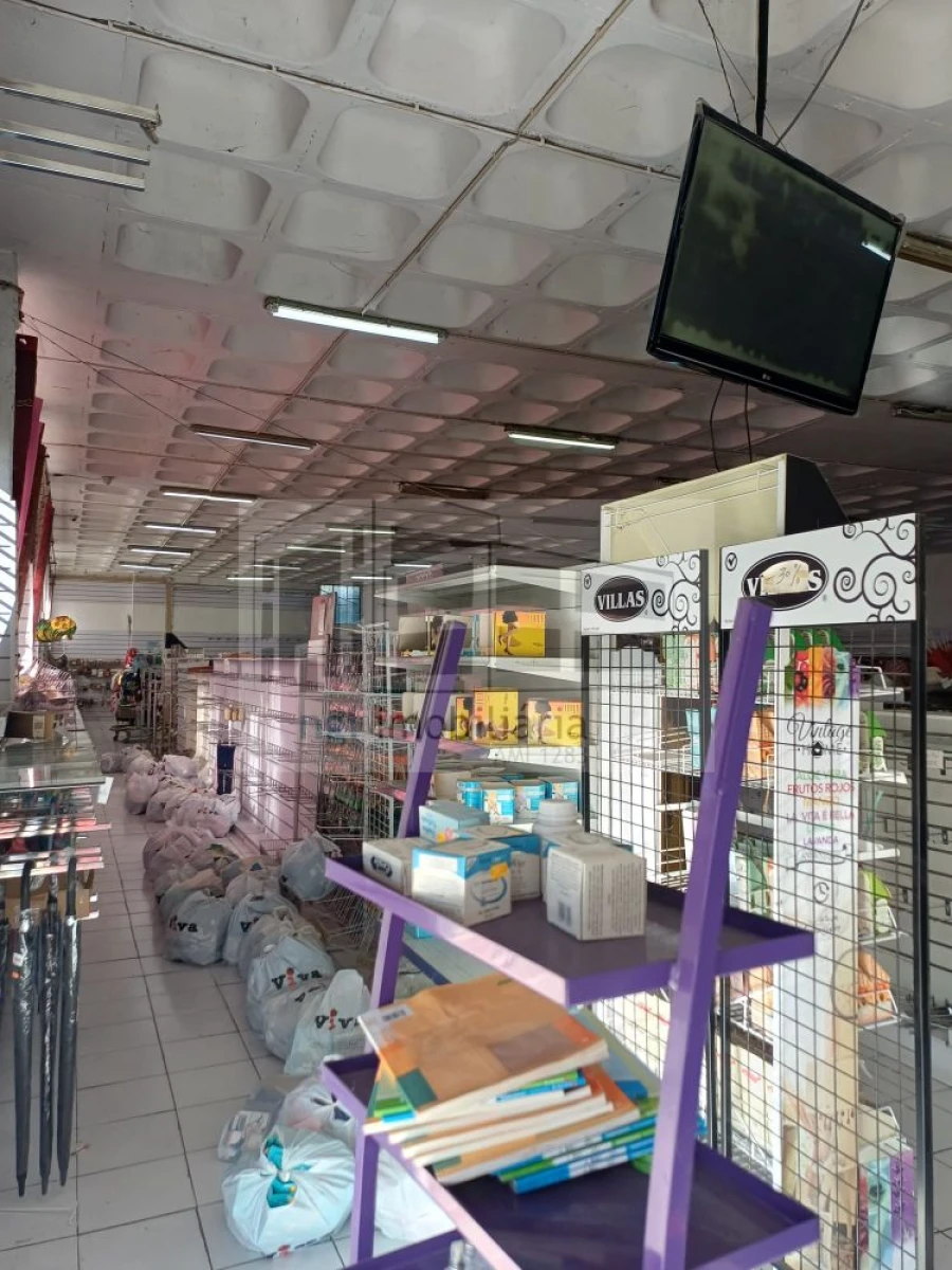 Loja para Arrendamento em Santa Iria de Azoia, São João da Talha e Bobadela Foto 16