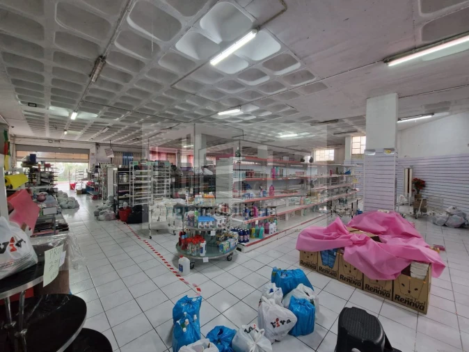 Loja para Arrendamento em Santa Iria de Azoia, São João da Talha e Bobadela Foto 23