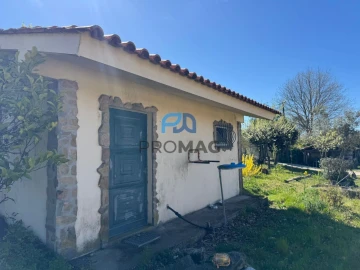 Moradia T2 para Venda em Bustelo, Carneiro e Carvalho de Rei