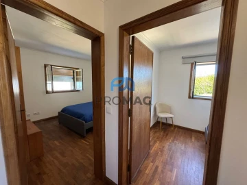 Moradia T2 para Venda em Bustelo, Carneiro e Carvalho de Rei