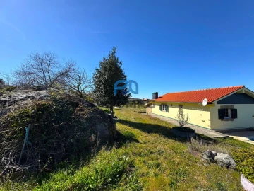 Moradia T2 para Venda em Bustelo, Carneiro e Carvalho de Rei