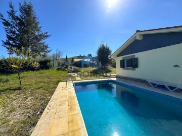 Moradia T2 para Venda em Bustelo, Carneiro e Carvalho de Rei