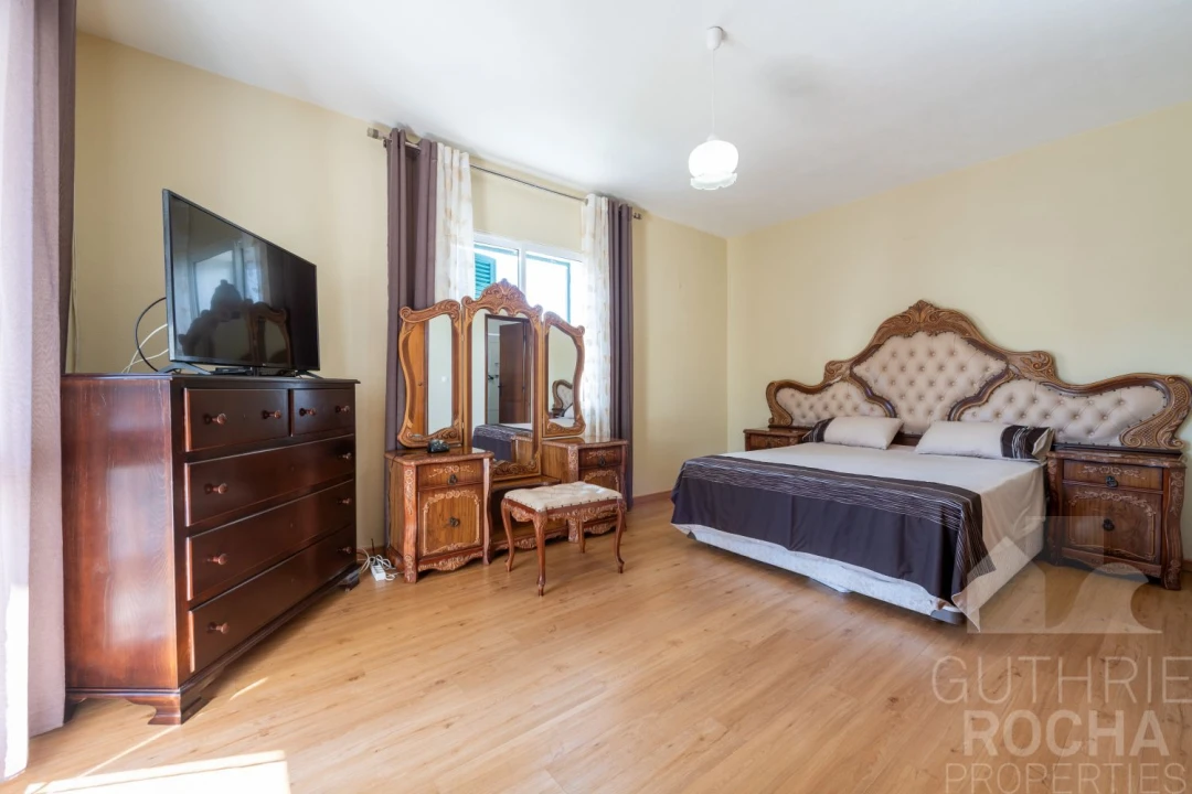 Moradia T4 para Venda em Prazeres Foto 24