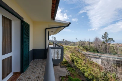 Moradia T4 para Venda em Prazeres