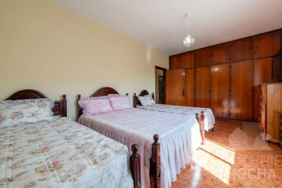 Moradia T4 para Venda em Prazeres