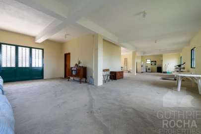 Moradia T4 para Venda em Prazeres