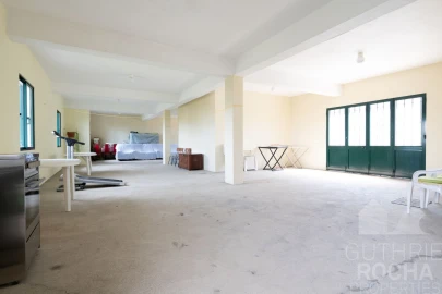 Moradia T4 para Venda em Prazeres