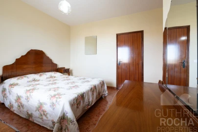 Moradia T4 para Venda em Prazeres